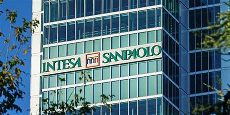 Intesa Sanpaolo 12600 Assunzioni E Riqualificazioni Entro 2025