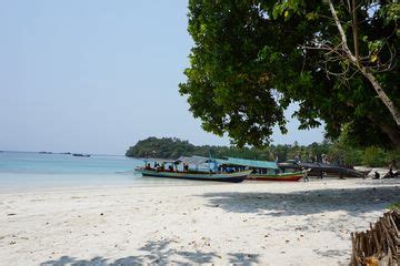 Pulau Pahawang Tempat Wisata Favorit Di Lampung