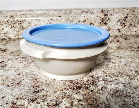 Vintage Tupperware Servalier Bowl Lid Blue Lid W Beige Bowl 1323 10