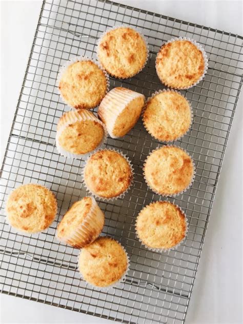 Buttermilk Cornbread Muffin