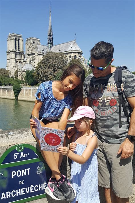 Visiter Paris En Famille Les Destinations Des Carnets Wanderworld