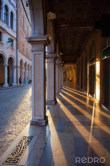 Fototapete Räumliche Ansicht Gasse nach Maß myredro de