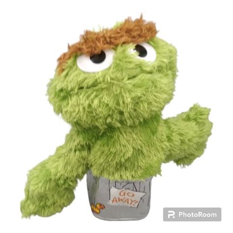 Sesame Street Toys Sesame Street Oscar The Grouch Plush Hand Puppet