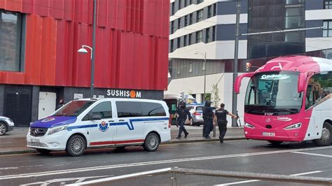 En imágenes gran despliegue policial tras un robo en una sucursal