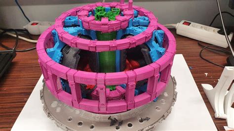 Model of the Week: Tokamak Fusion Reactor [Fusion Power!] - SolidSmack