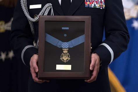 Watch Air Force Tech Sgt John Chapman Receives Posthumous Medal Of Honor