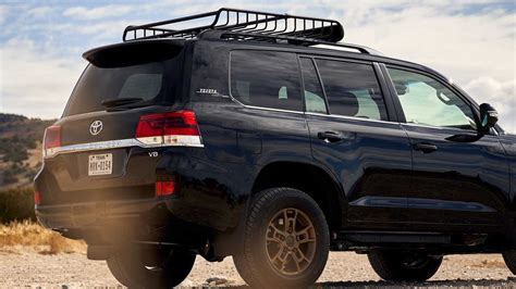 2020 Toyota Land Cruiser Heritage Edition First Drive: Soldiering On