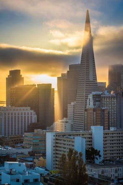 5,900+ San Francisco Sunrise Stock Photos, Pictures & Royalty-Free Images - iStock