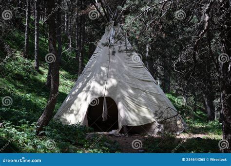 Indian Tipi Stock Photography Cartoondealer