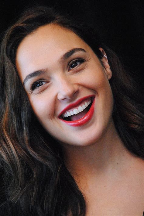 Gal Gadot - Gal Gadot Smile & Laugh Appreciation #1: "Be the reason ...