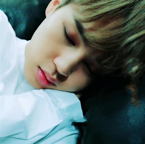 Bts Community Posts 안녕히 주무세요 지민아 😴😴😘😘