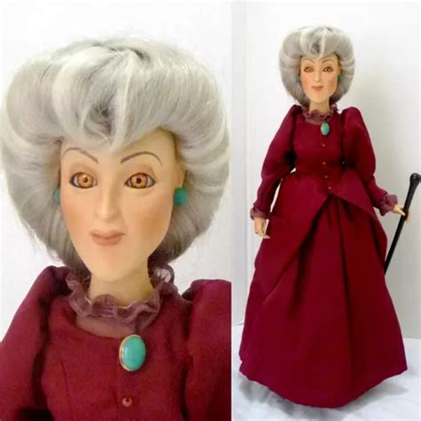 Disney Lady Tremaine Madrastra Cenicienta Colección Numerada en venta en Monterrey Nuevo León ...