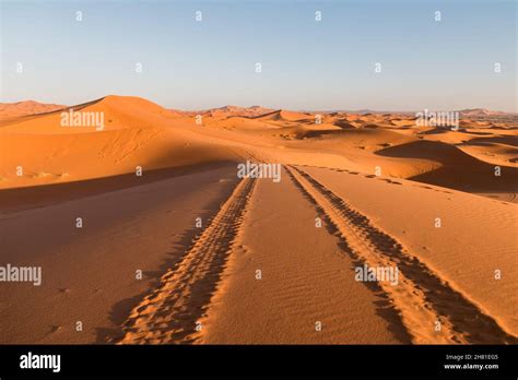 Landscape View Of A Dusty Road In Deserts Stock Photo Alamy