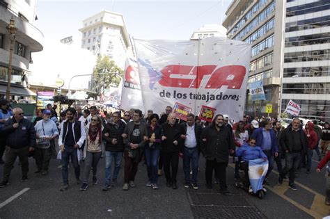 Central De Trabajadores Y Trabajadoras De La Argentina La Cta Movilizada Junto Al Pueblo En