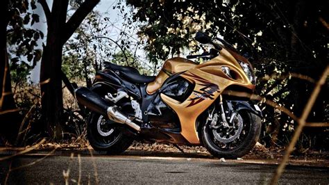 Suzuki GSX1300R Hayabusa HD Wallpapers