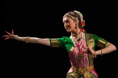 Premium Photo Beautiful Woman Dancer Of Indian Classical Dance