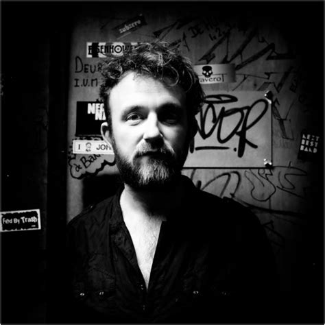 stream samwalkermusic  listen  songs albums playlists