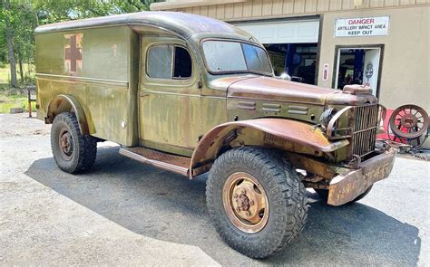 1945 Dodge Passenger Front Barn Finds