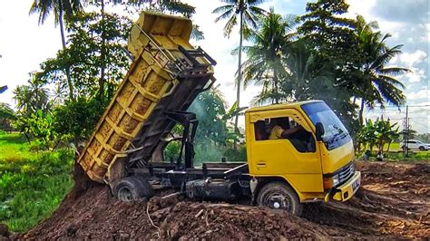 Dump Truk Pengangkut Tanah Timbunan Jomplang Muatan Full Bak YouTube