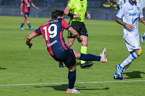 Cagliari Frosinone 4 3 incredibile rimonta rossoblù con Oristanio