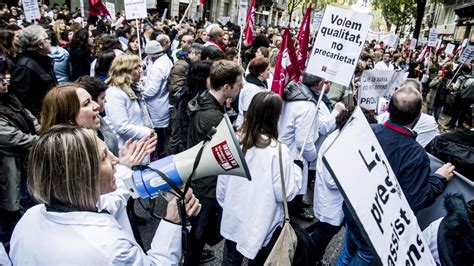 D A Cr Tico M Dicos Taxistas Profesores Y Letrados Protestan Por Las