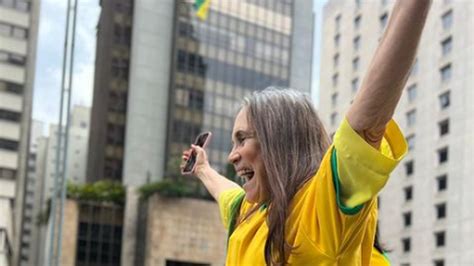 Regina Duarte usa jingle da ditadura em vídeo pós votação