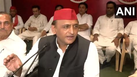 Akhilesh Yadav Raises Questions On Arrest In Hathras Stampede Amar