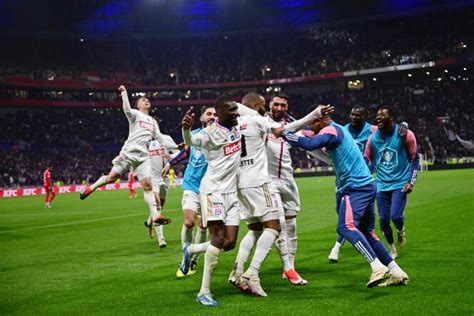 Coupe De France Lolympique Lyonnais Se Qualifie Pour La Finale En