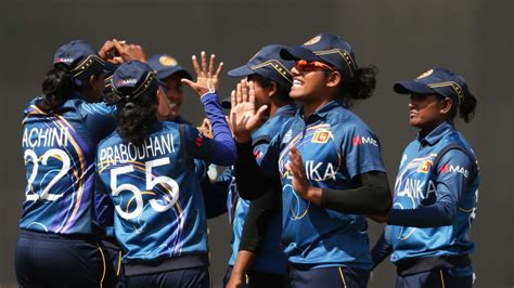 Sri Lanka Cricket hand six-month contracts to women cricketers