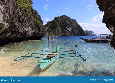 Matinloc Island, Palawan editorial photo. Image of tranquil - 157838036