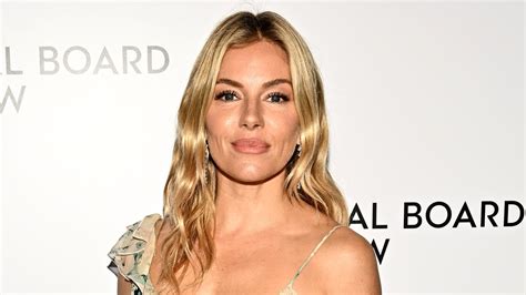 Sienna Miller 41 ans est enceinte de son deuxième enfant et affiche