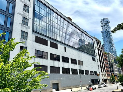 Posh Tribeca coworking space at 50 Varick St. defaulted on rent | Crain