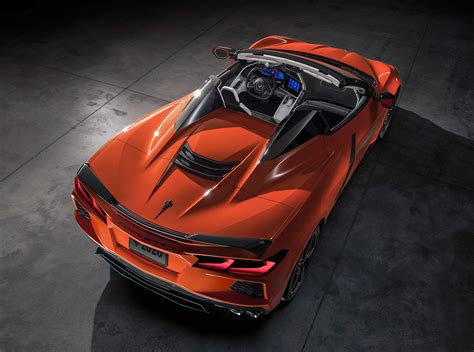 2020 Chevy Corvette Convertible Seamlessly Drops Its Top