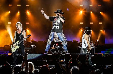 Guns Nroses Anuncia Show Em Goi Nia Confira Data E Local