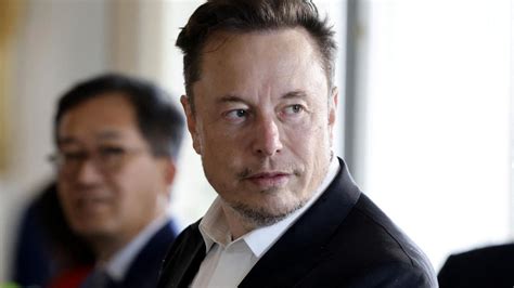 Le Patron De Tesla Elon Musk Met En Garde Contre Une Situation