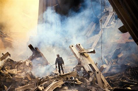 These Powerful Photos Capture The Bravery And Selflessness Of 911