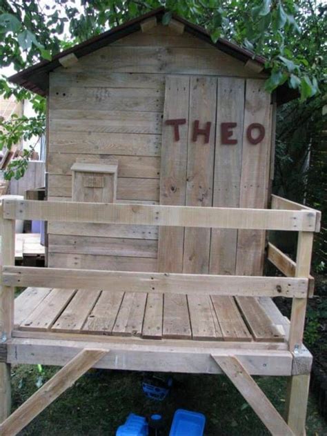 Pallet Playhouse