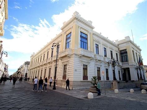 Reggiotv Rinviato L Incontro Con Gli Autori Del Libro Anni Di