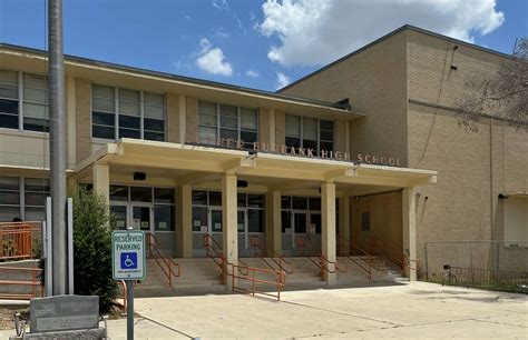 Original Burbank High School Campus Set For A Sentimental Southside Sendoff