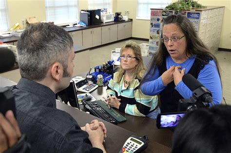 Kentucky Clerk Continues To Deny Same Sex Marriage Licenses