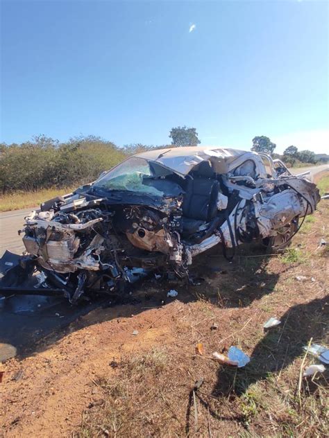 Motorista fica gravemente ferido depois de colidir caminhão Portal AZ