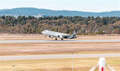 Holiday Travellers Disrupted As Air New Zealand Cancels Hobart Flights