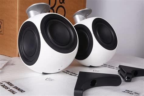 BeoLab 3 Active Loudspeakers Mk2 White 2011