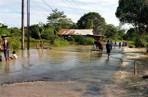 Desa Di Kecamatan Bengalon Terendam Banjir Klikkutim