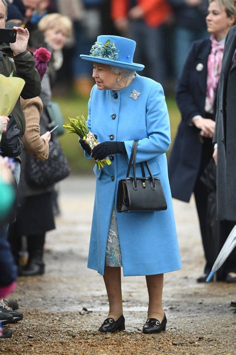 Queen Elizabeth Steckbrief News Bilder Gala De