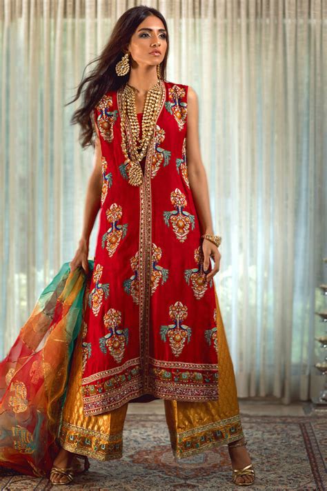 Pakistani Designer Wedding Dresses In Uk Shehrnaz Shk