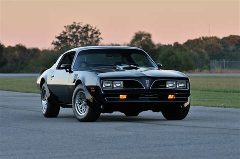 Lovely Pontiac Firebird Trans Am Pontiac Firebird Firebird Trans Am ...