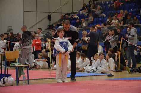 Liga Taekwondo Olimpijskiego Weso Ek Klub Sport W Walki Tae