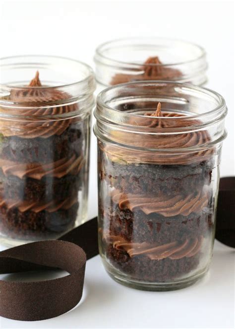 15 Easy Cake In A Jar Recipes Diy Mason Jar Cupcakes Mason Jar Cupcakes Cake In A Jar