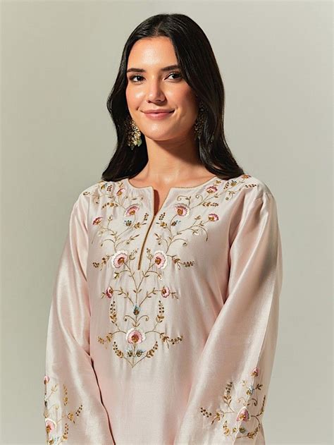 Buy Light Pink Hand Embroidered Chanderi Silk Kurta ANAN1081 ART30SEP